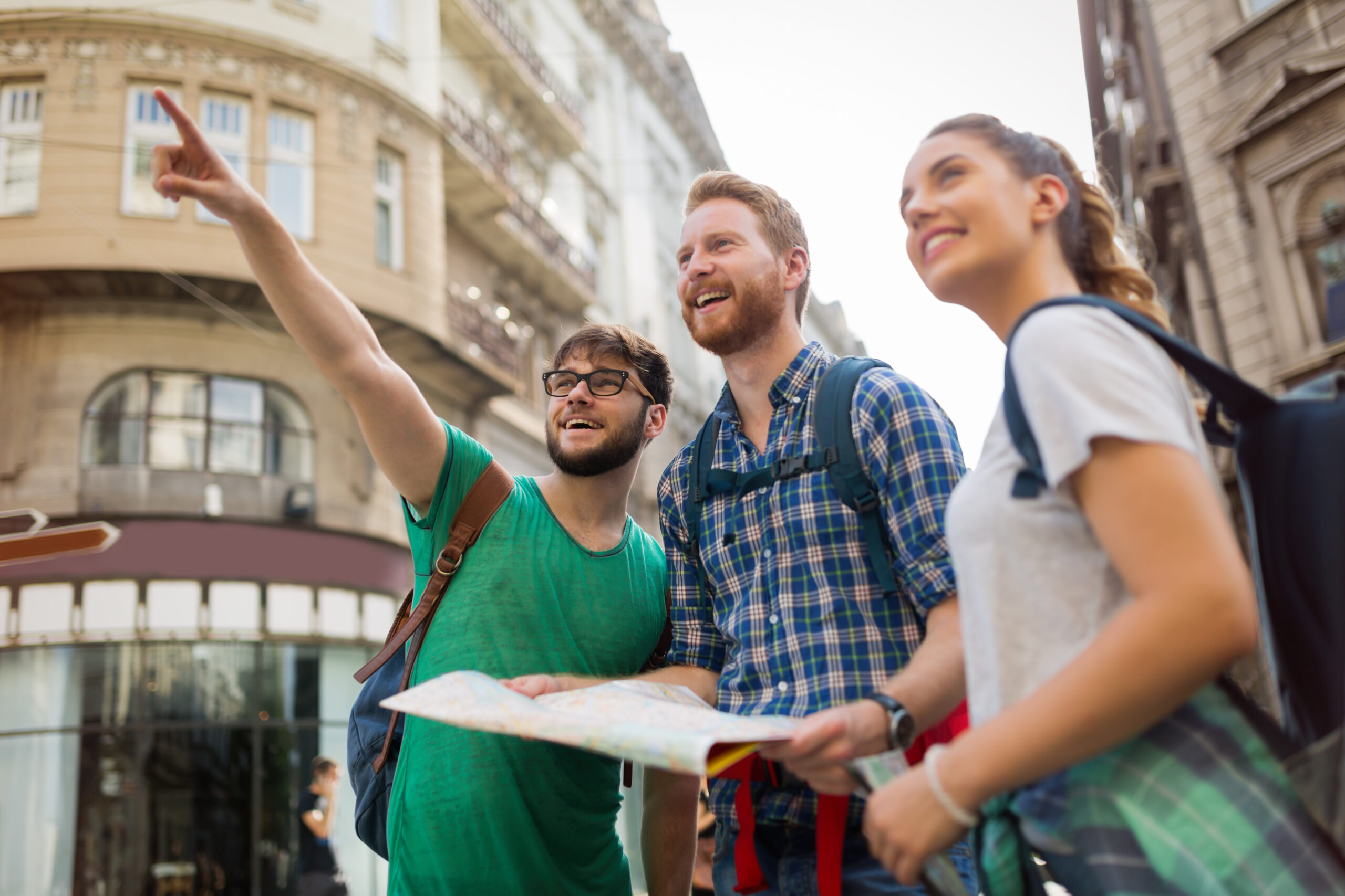 Étudiants en Bachelor Tourisme International en découverte d'une ville