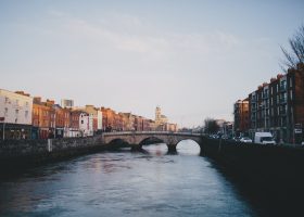 the-river-liffey-in-dublin-ireland-2024-09-23-03-15-31-utc